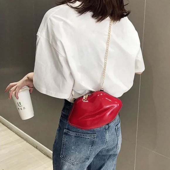 Lips purse bag vegan leather Valentine’s Day gift NEW Red lips kiss gold red - Picture 10 of 15